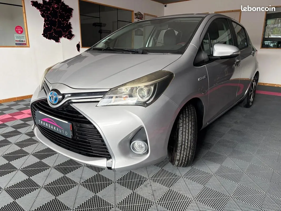 Toyota Yaris 2015 photo 5