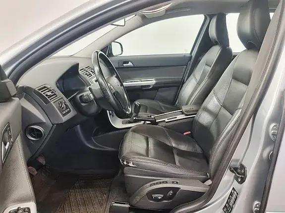 Volvo V50 2011 photo 5