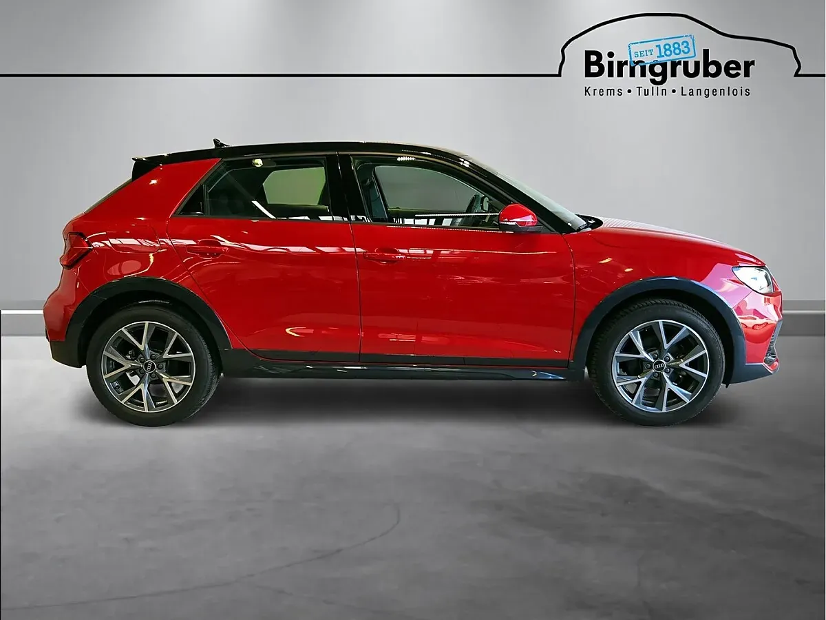 Audi A1 2025 photo 3