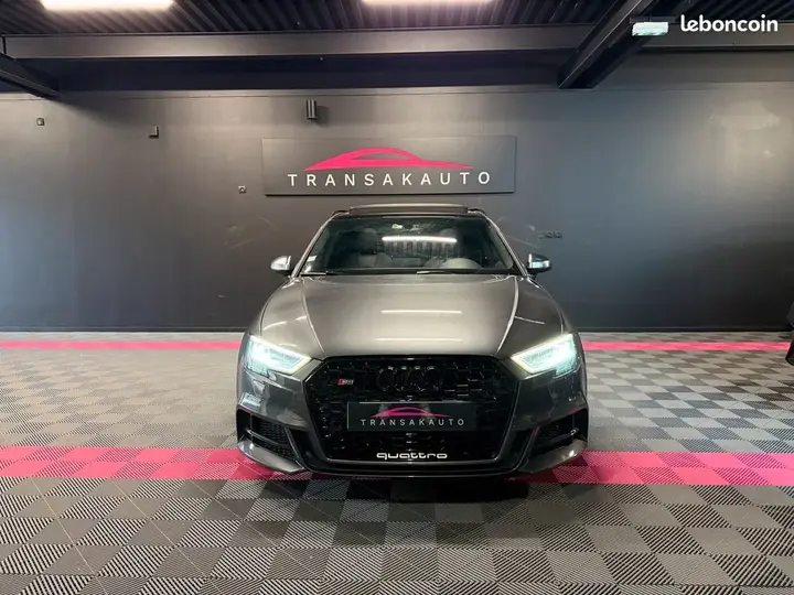 Audi S3 2019 photo 2