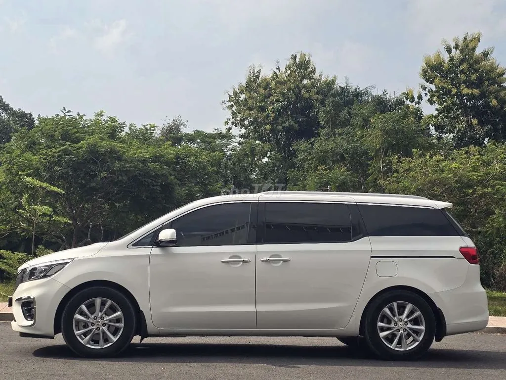 Kia Sedona 2019 photo 4