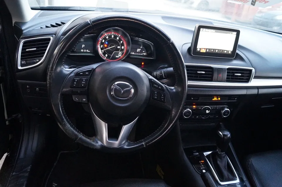 Mazda Mazda3 2014 photo 4