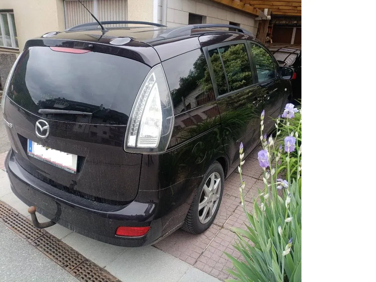 Mazda Mazda5 2010 photo 3