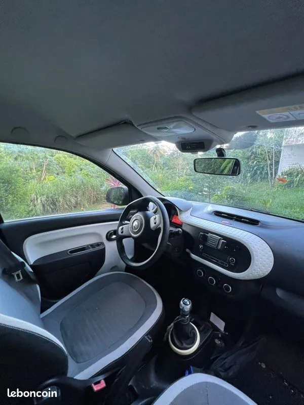 Renault Twingo 2018 photo 2