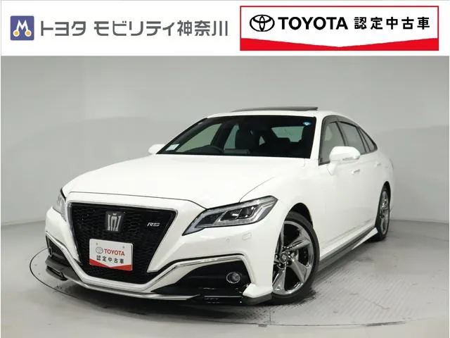 Toyota Crown Rs