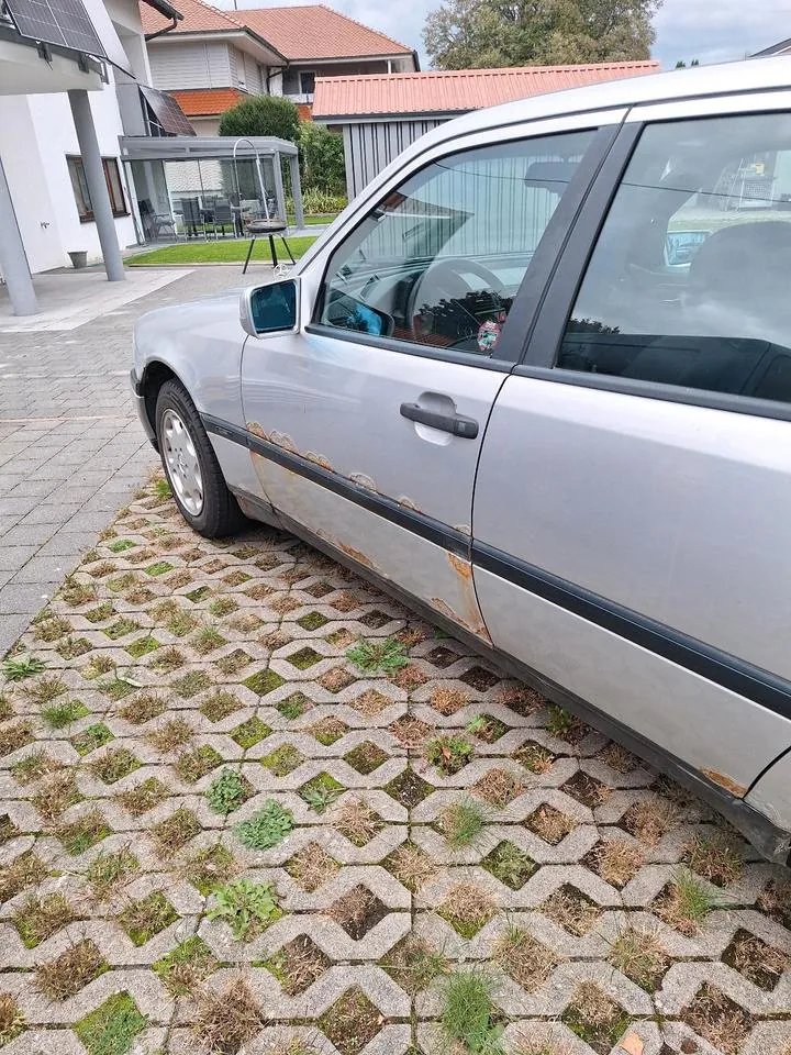 Mercedes-Benz C180