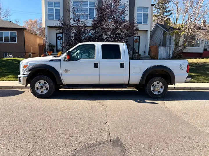 Ford F250 2014 photo 2