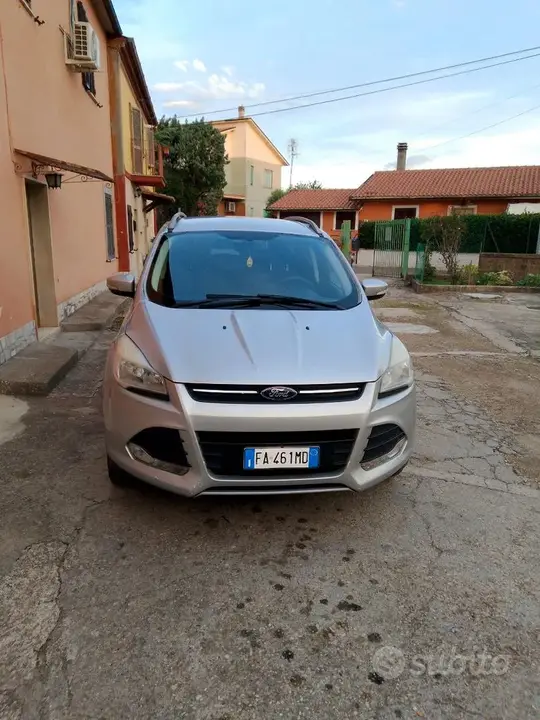 Ford Kuga 2015 photo 2