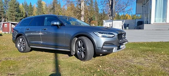 Volvo V90 Cross Country 2018 photo 2