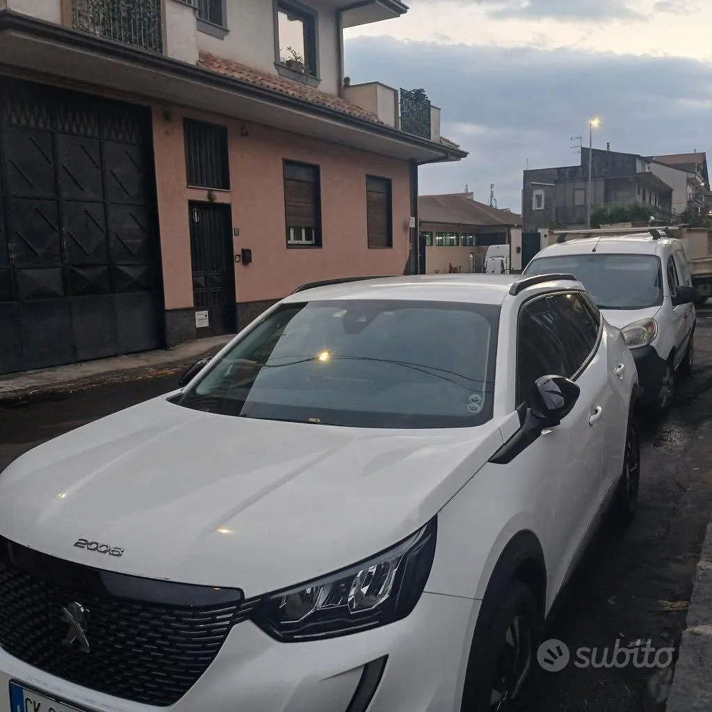 Peugeot 2008 2022 photo 2