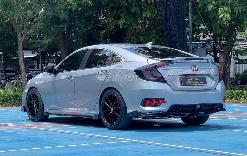 Honda Civic 2017 photo 2