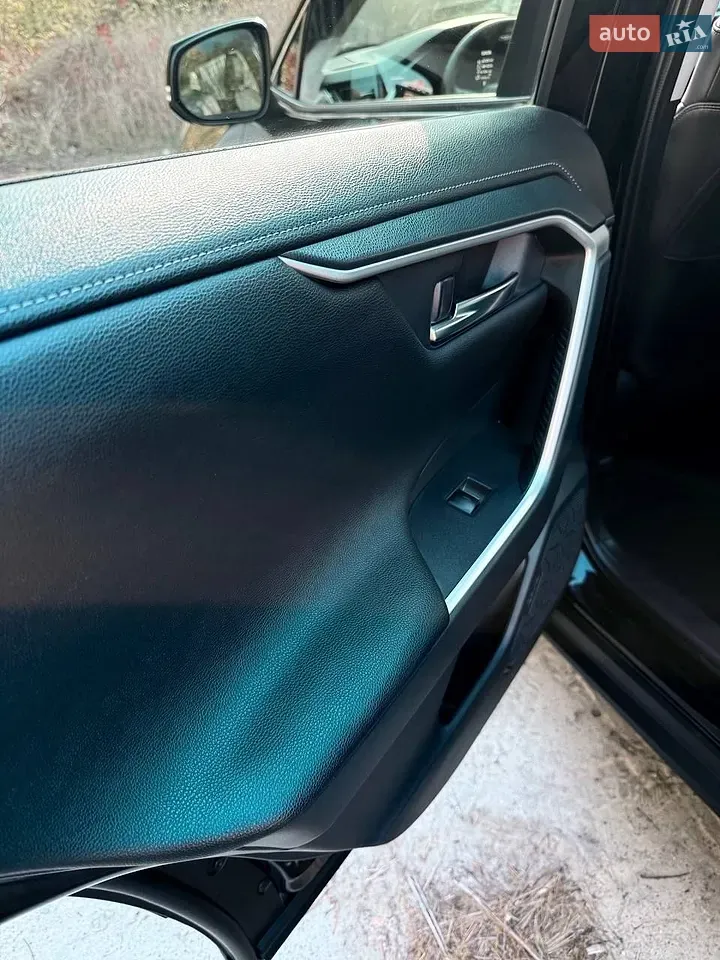 Toyota Rav4 2022 photo 2