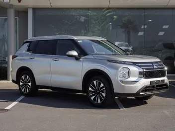 Mitsubishi Outlander 2026 photo 2