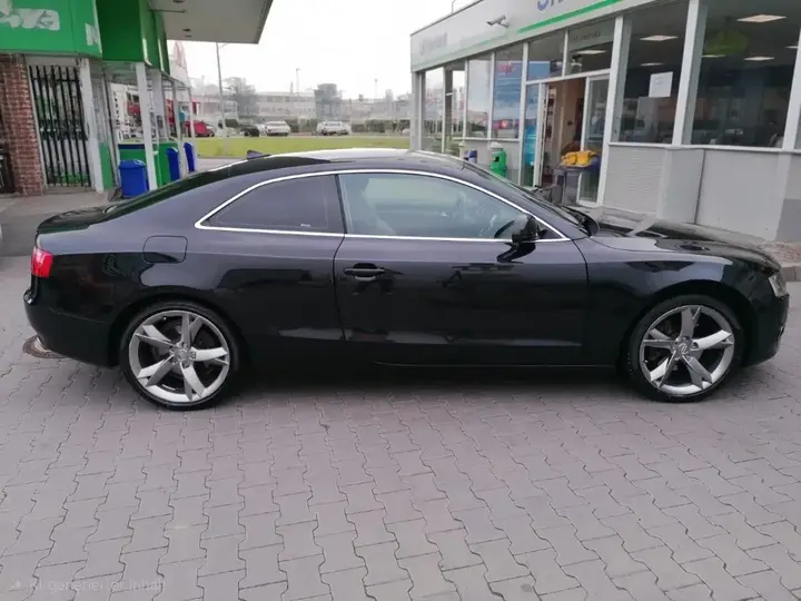Audi A5 2008 photo 2