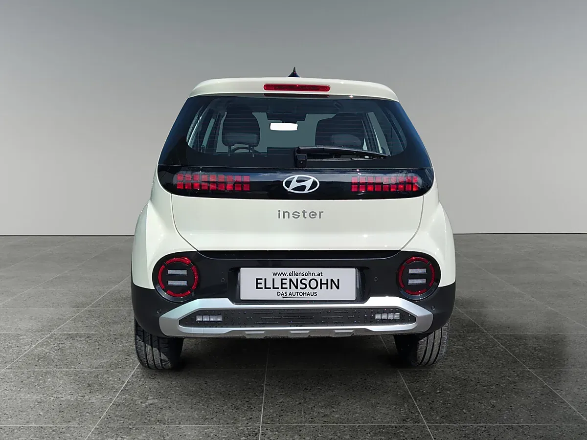 Hyundai Inster photo 2
