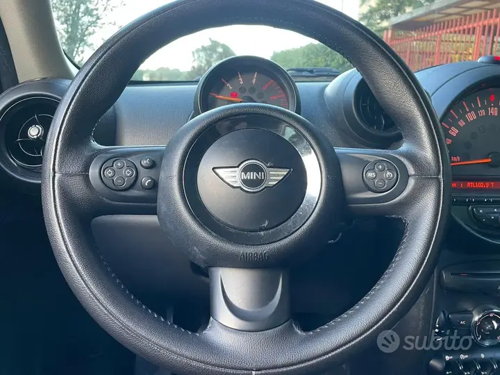 Mini Countryman 2016 photo 4