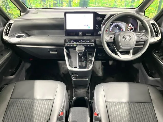 Toyota Noah 2025 photo 2