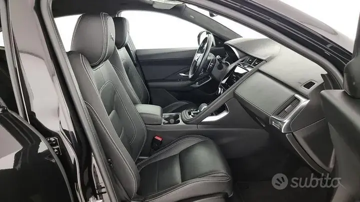 Jaguar E-Pace 2022 photo 3
