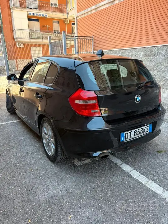 BMW 118D 2008 photo 4