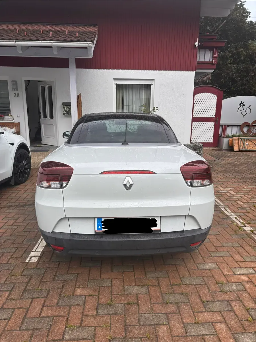 Renault Megane 2012 photo 2
