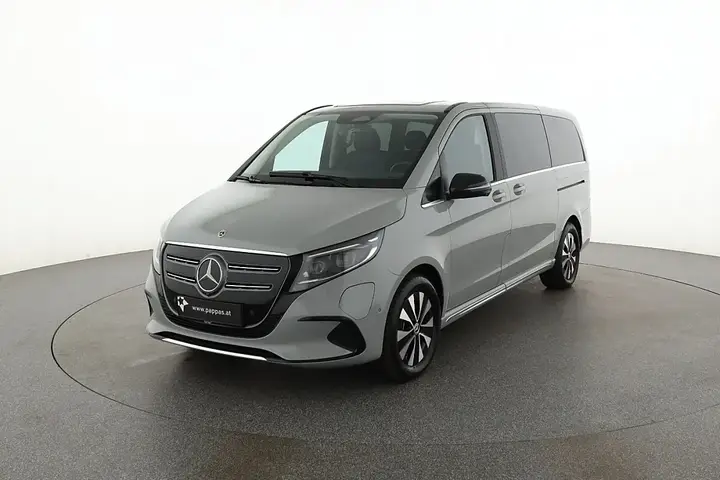 Mercedes-Benz Eqv 2025 photo 2