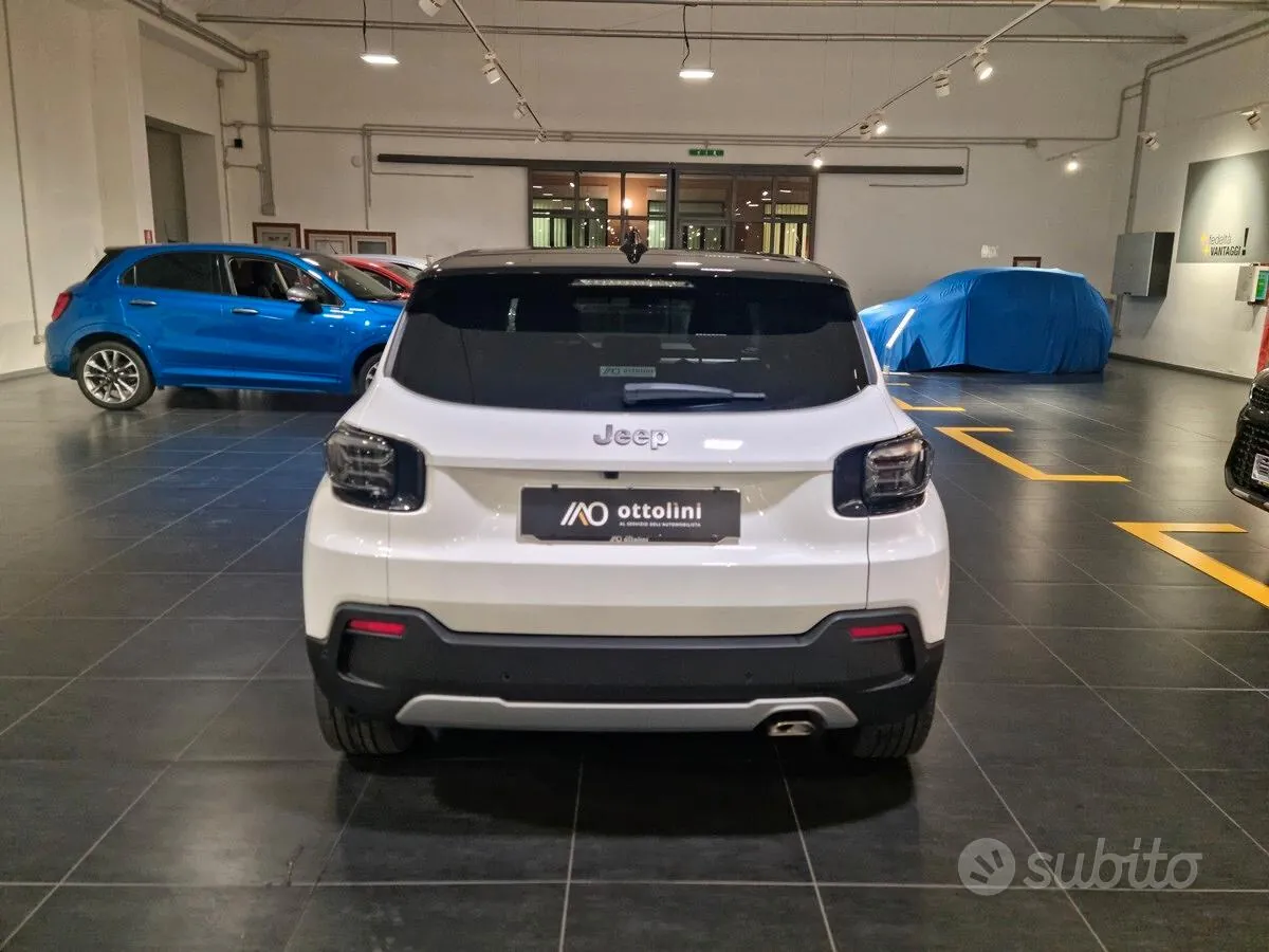 Jeep Avenger Summit 2024 photo 5