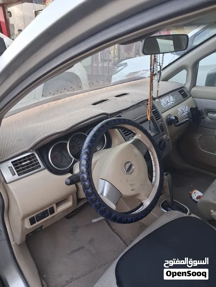Nissan Tiida 2008 photo 5