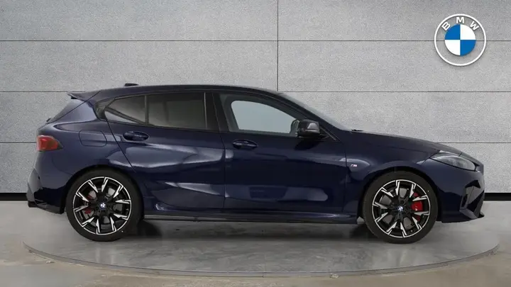 BMW 1 Series 2026 photo 3