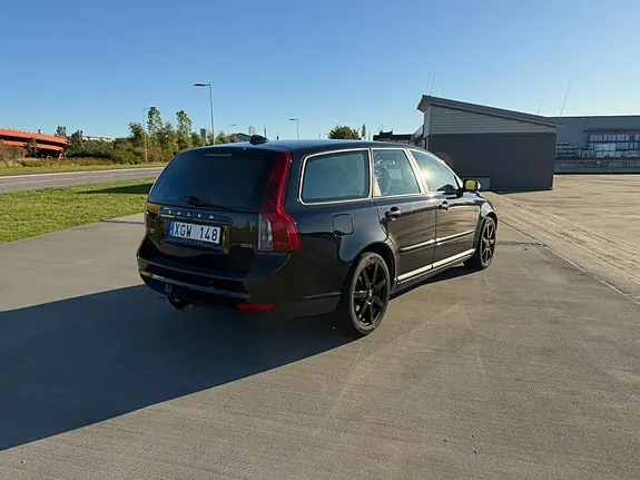 Volvo V50 2009 photo 2