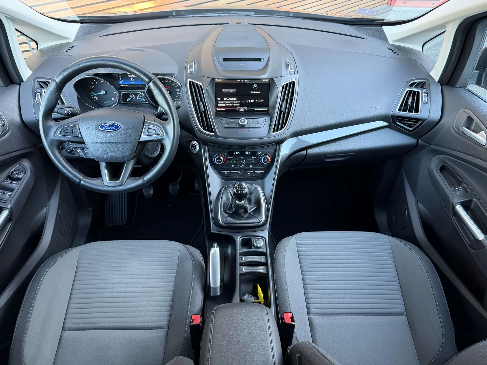 Ford C-Max 2017 photo 2