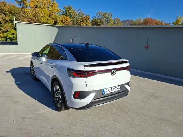 Volkswagen Id.5 2023 photo 2