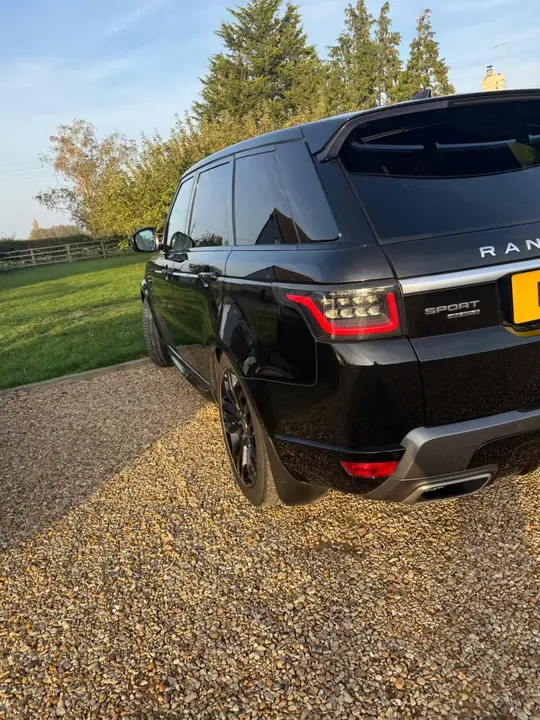 Land Rover Range Rover Sport 2018 photo 2