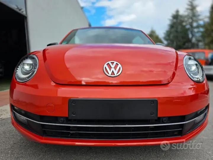 Volkswagen Maggiolino Cabrio 2017 photo 2