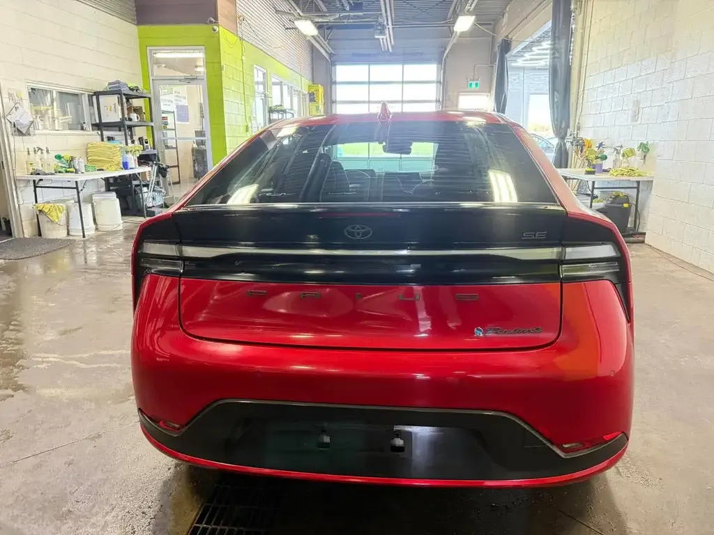 Toyota Prius Prime 2023 photo 5
