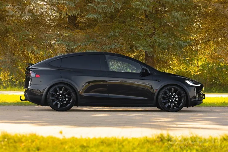 Tesla Model X 2017 photo 4