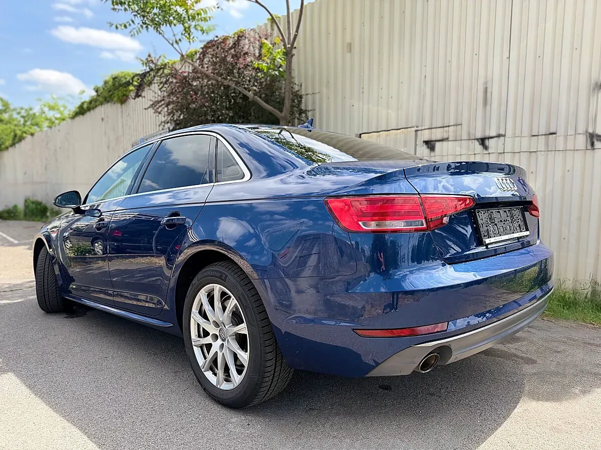Audi A4 2017 photo 3