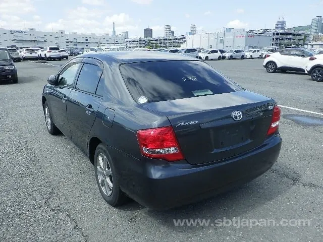 Toyota Corolla Axio X 2010 photo 3