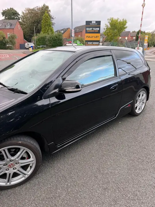 Honda Civic 2005 photo 4