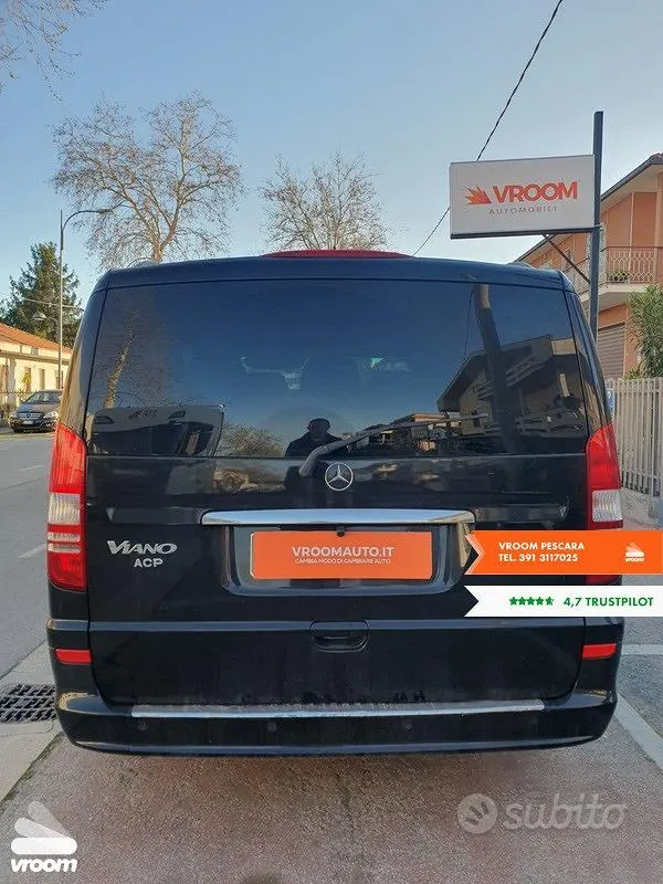 Mercedes-Benz Viano 2011 photo 2