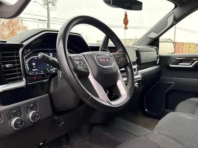 GMC Sierra 1500 2023 photo 2