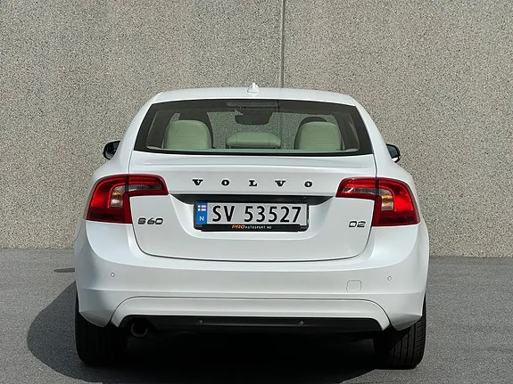 Volvo S60 2015 photo 5