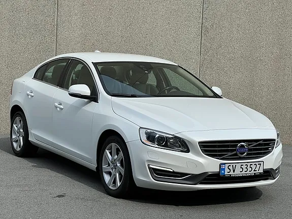 Volvo S60 2015 photo 3
