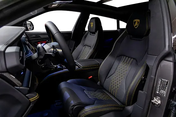 Lamborghini Urus 2026 photo 3