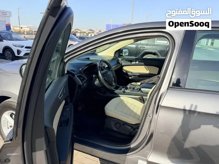 Ford Edge 2022 photo 2