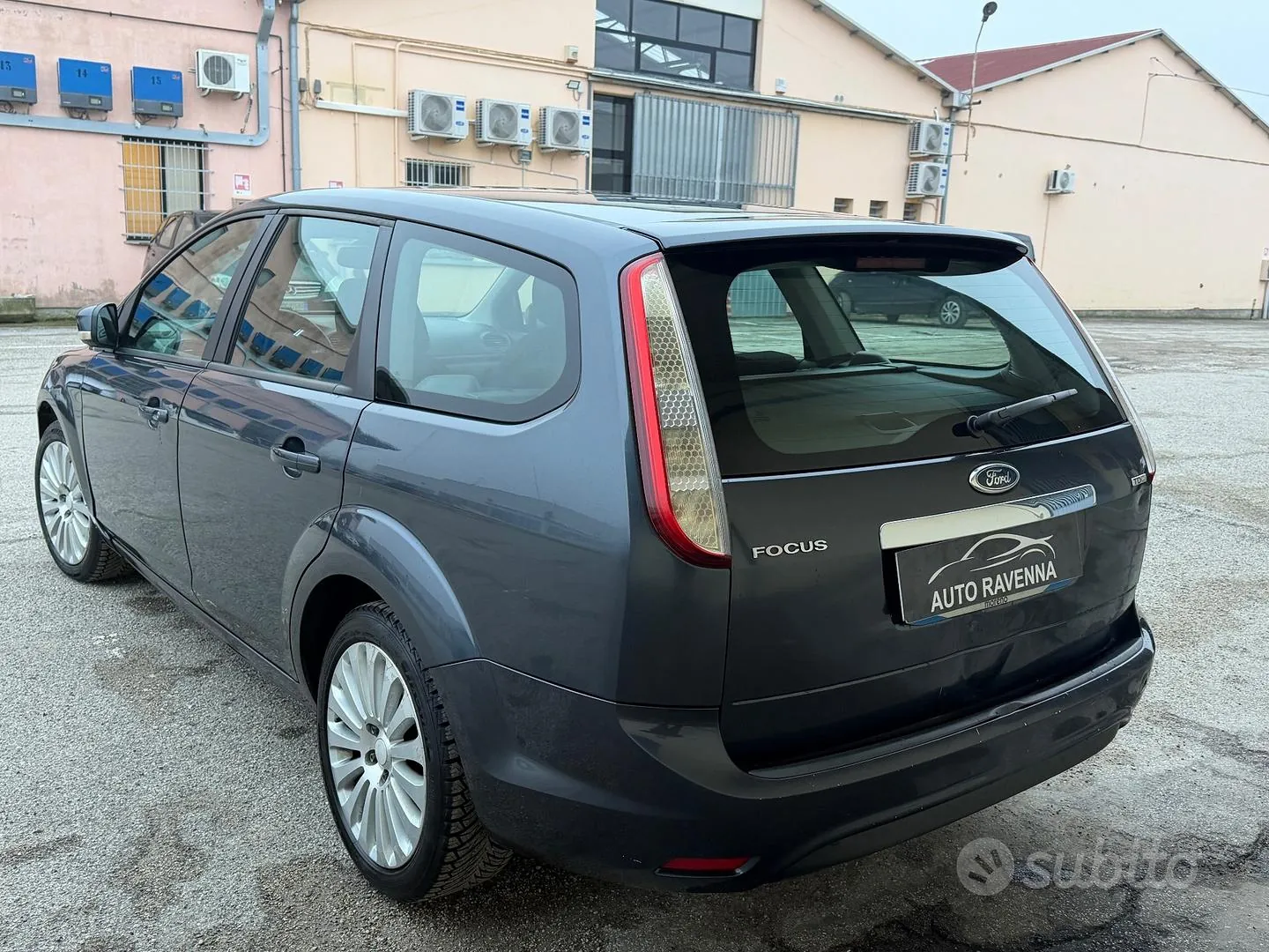 Ford Focus 2009 photo 4