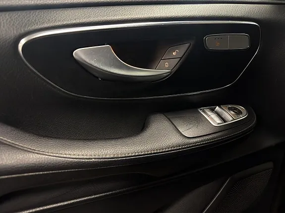 Mercedes-Benz V250 2015 photo 3