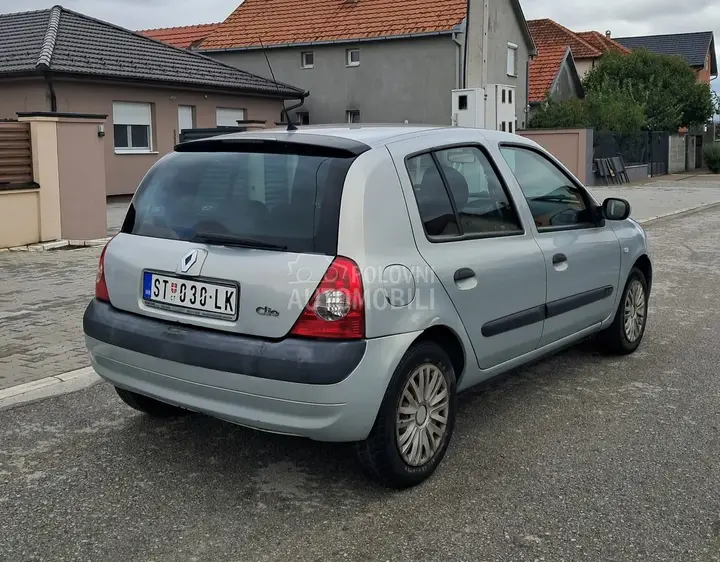 Renault Clio 2003 photo 3