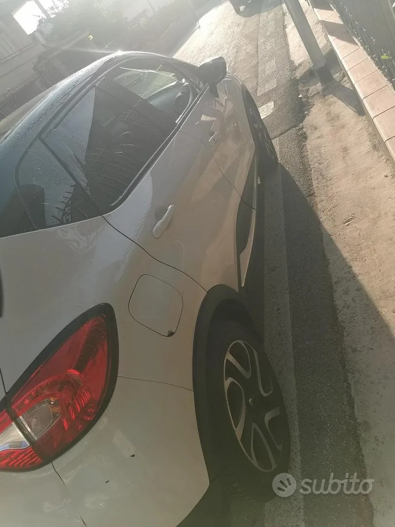 Renault Captur 2014 photo 4