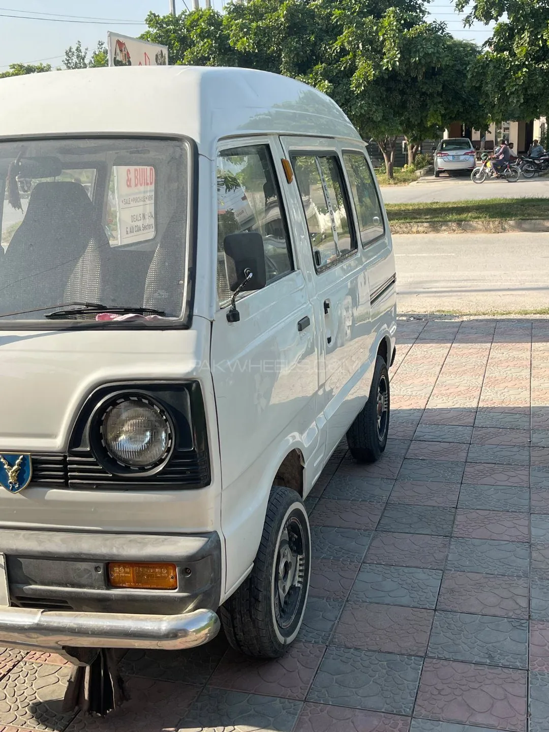 Suzuki Bolan