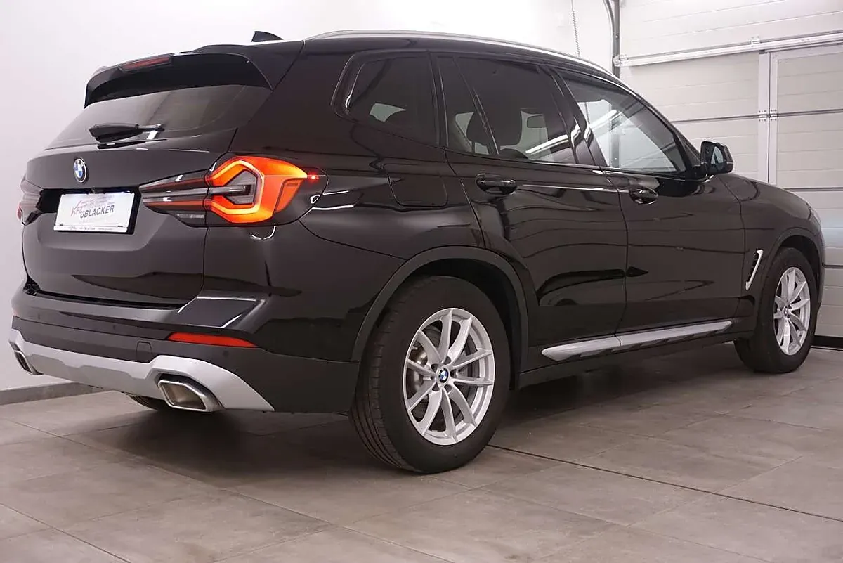 BMW X3 2023 photo 2